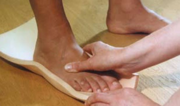 醫療級泡棉應用 - 人工關節與康復護具應用示意圖 1/8